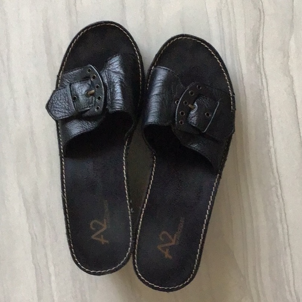 A2 by Aerosoles sandles in black.